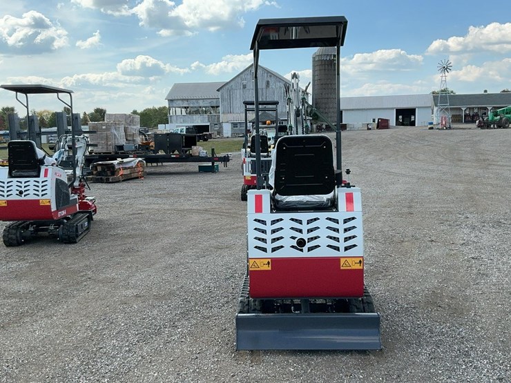 #1213-•-unused-2025-bttl12-excavator-image-4