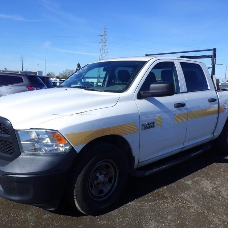 2016 DODGE 1500
