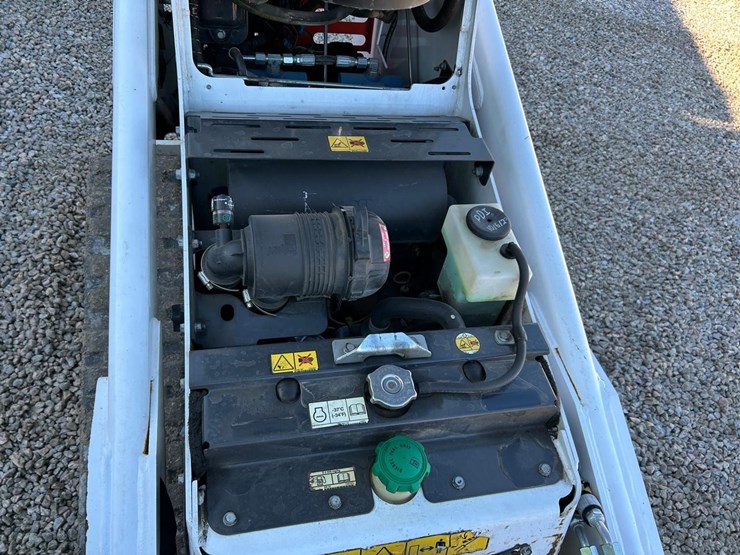 2023-bobcat-mt100-image-12