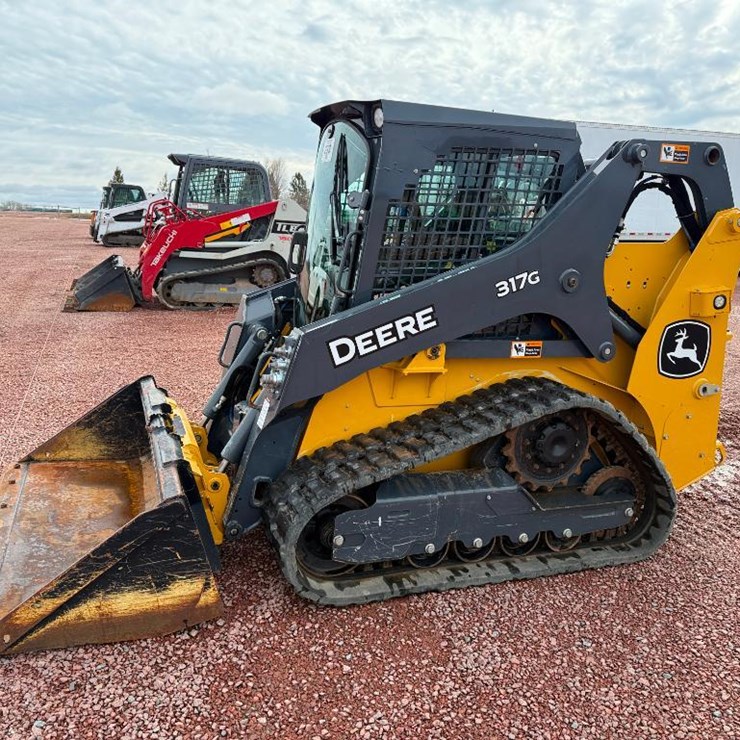 2020 DEERE 317G