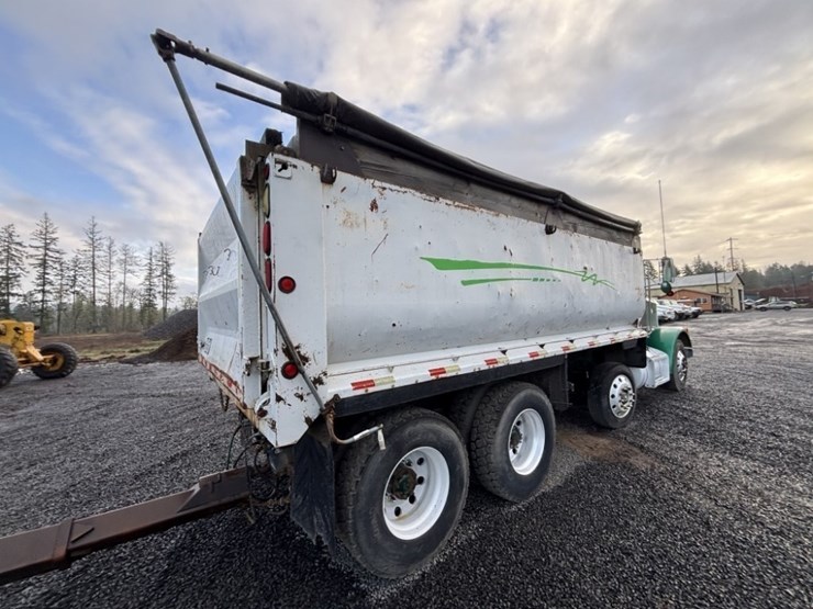 1994-peterbilt-378-image-5