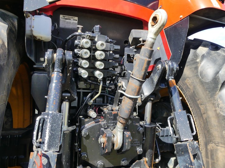 2017-versatile-260-image-6