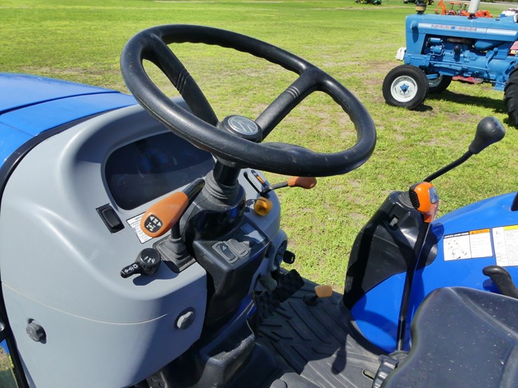 2022-new-holland-boomer-45-image-12