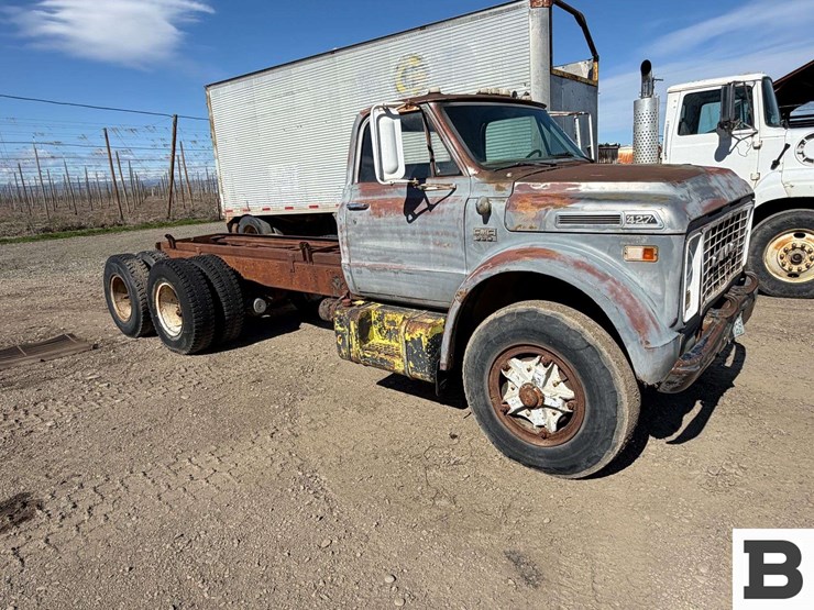1969-gmc-dump-truck-image-6