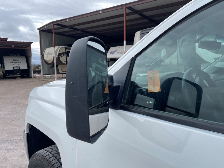 2015-chevrolet-silverado-2500-image-20