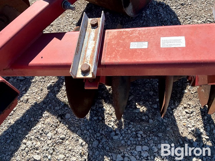 lindsay-track-closer-image-17