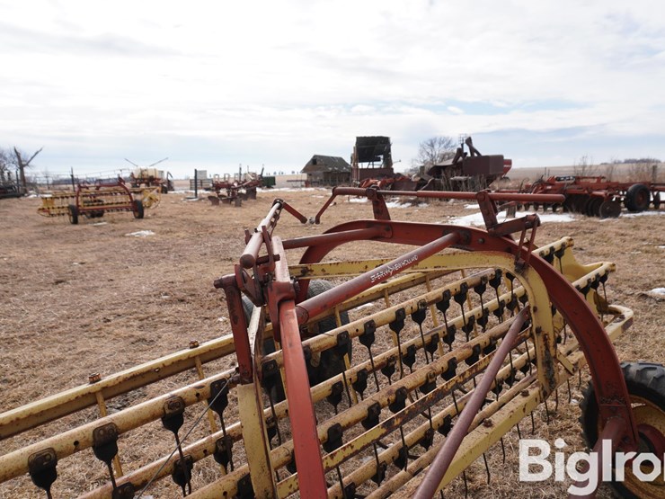 new-holland-258-image-14