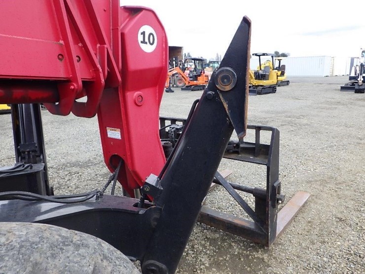 gradall-telescopic-reach-lift-image-19