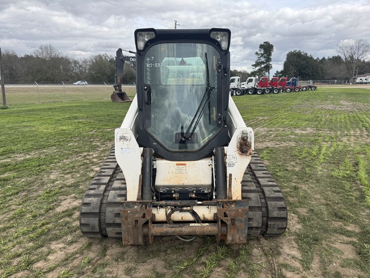 2023-bobcat-t770-image-9