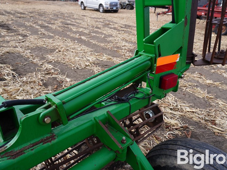 john-deere-200-image-12