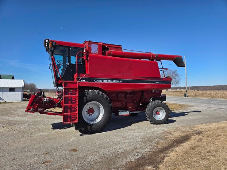 case-ih-1644-image-1