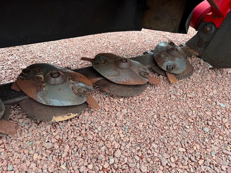 2013-massey-ferguson-1329-image-14