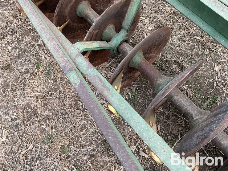 john-deere-bw-image-18