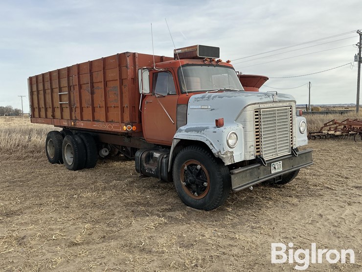 1971-international-fleetstar-image-3