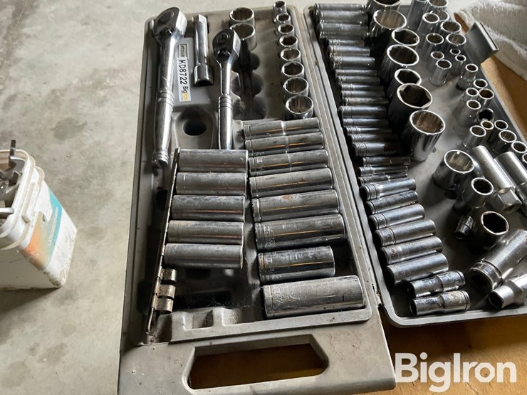 john-deere-12-image-5