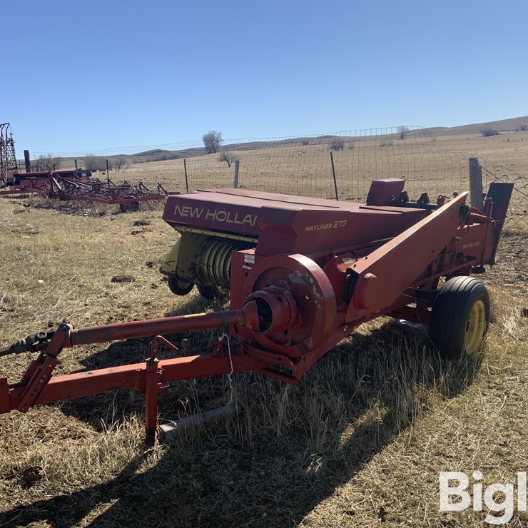 NEW HOLLAND 273