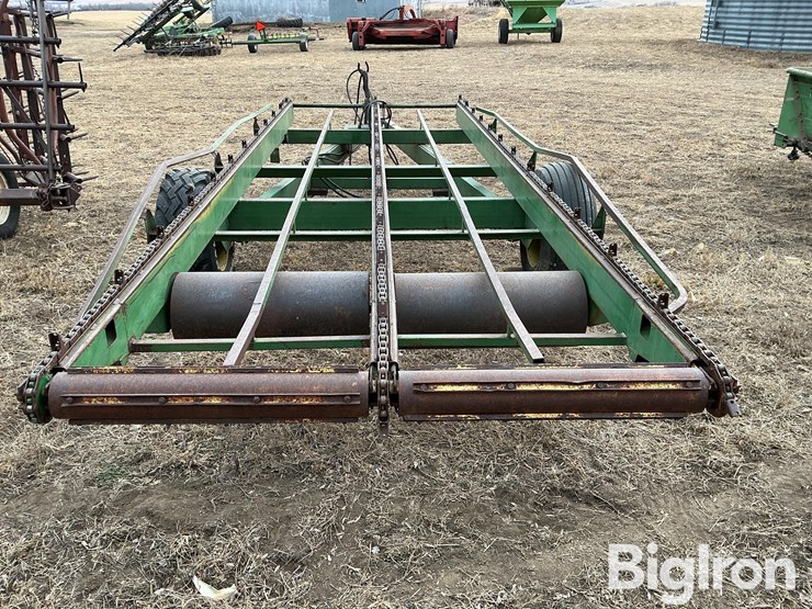 john-deere-200-image-6