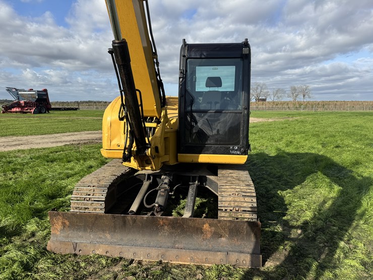 2015-caterpillar-308e-image-12