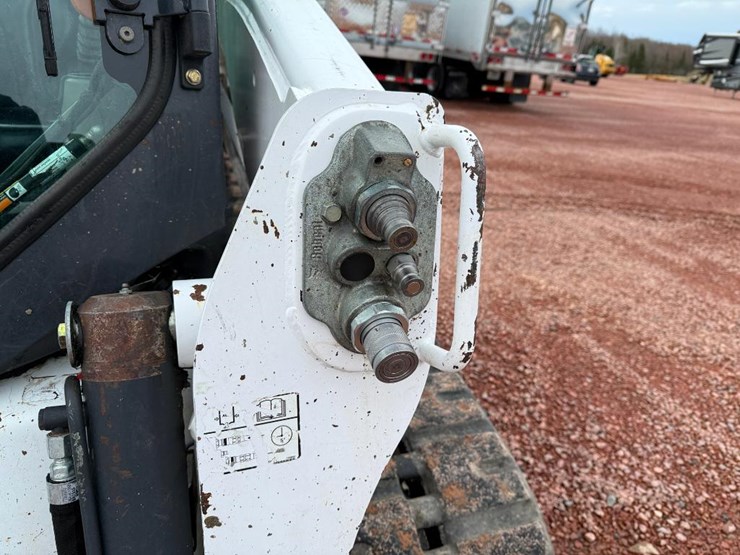 bobcat-t650-image-17