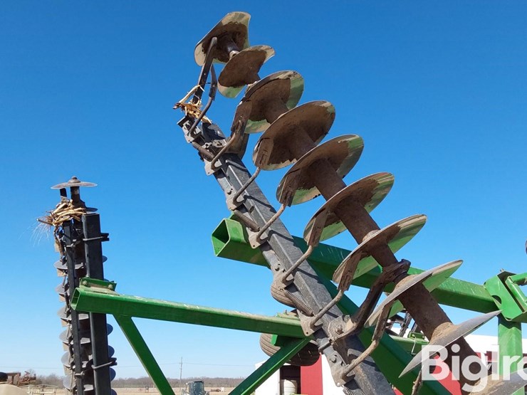 john-deere-630-image-15