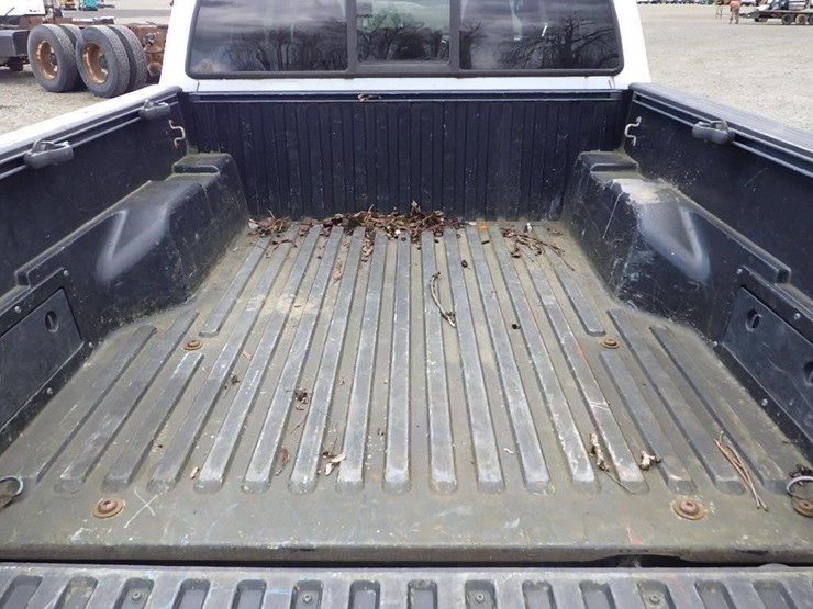 2013-toyota-tacoma-image-9