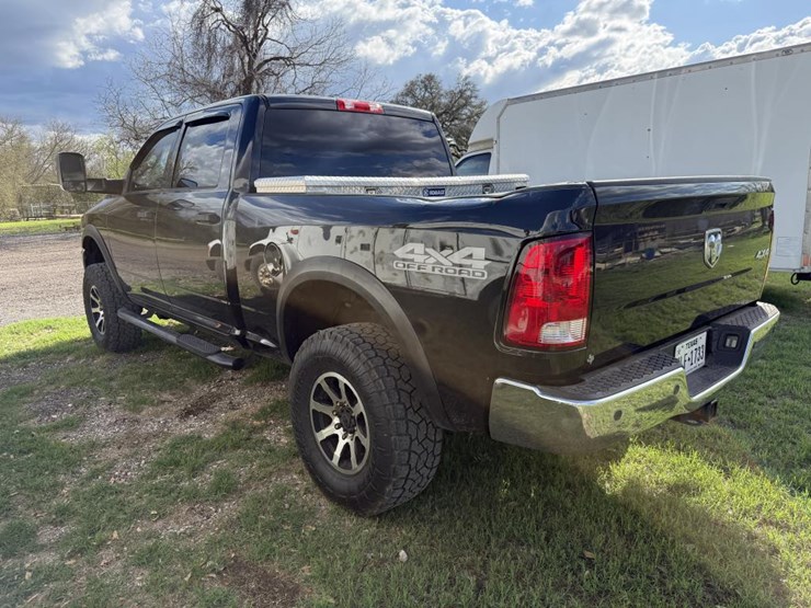 2017-dodge-ram-2500-image-12