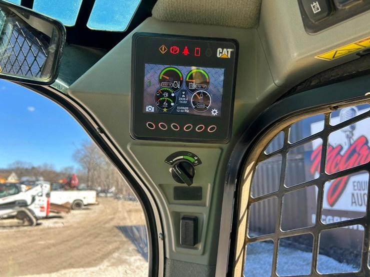 2022-caterpillar-299d3xps-skid-steer-loader-image-21