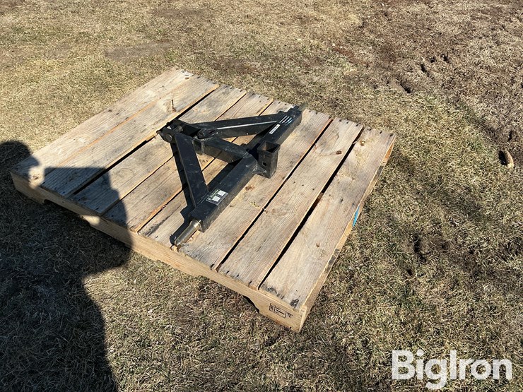 2024-wolverine-tqh-26-02c-class-1-3-pt-quick-hitch-image-3