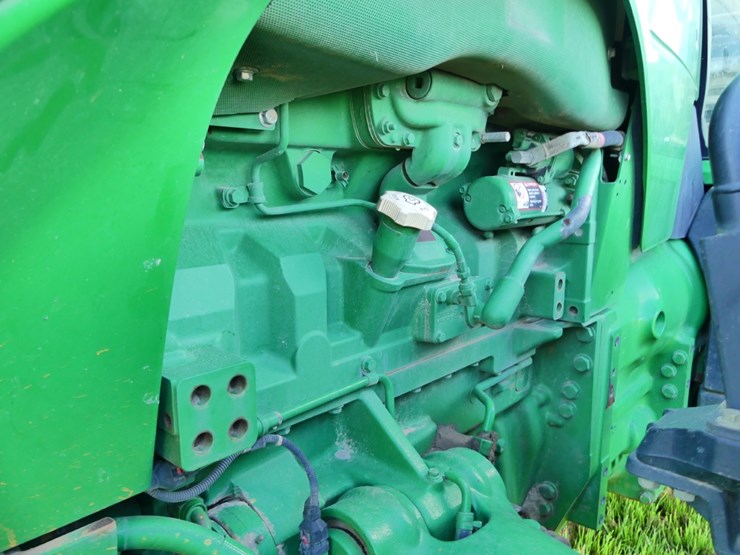 john-deere-8320r-image-11