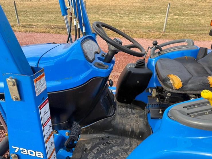 new-holland-tc29d-image-38