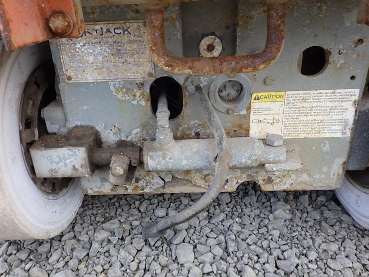 1997-skyjack-sj-3220-scissor-lift-image-21