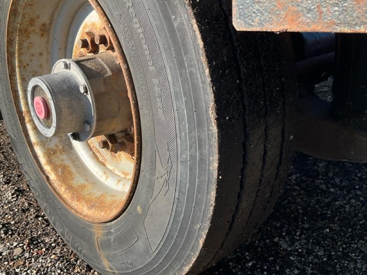 2005-unknown-trailer-image-16