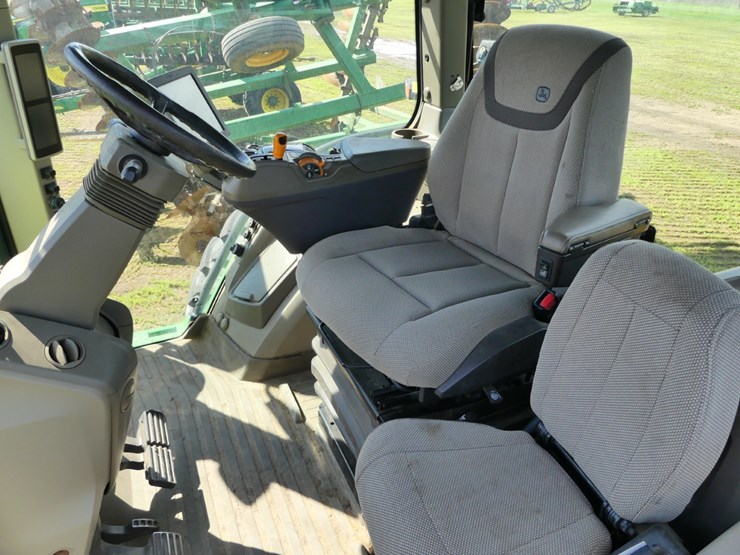 john-deere-7r-210-image-10