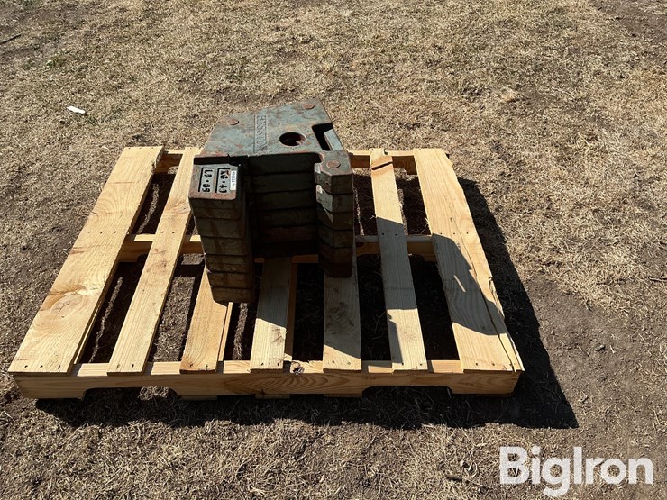 hesston-85lb-tractor-suitcase-weights-image-8