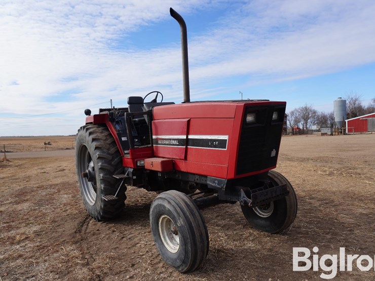 1982-international-7-image-3