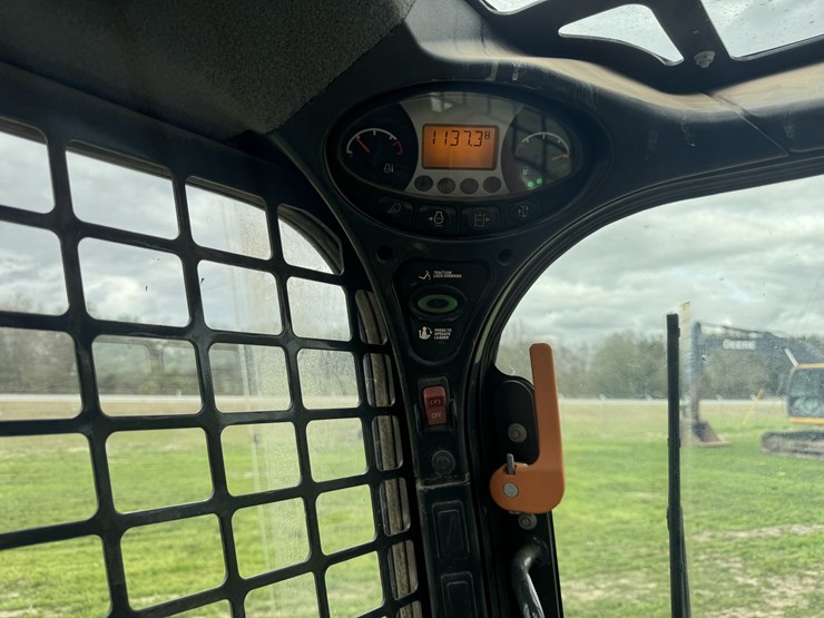 2023-bobcat-t770-image-13