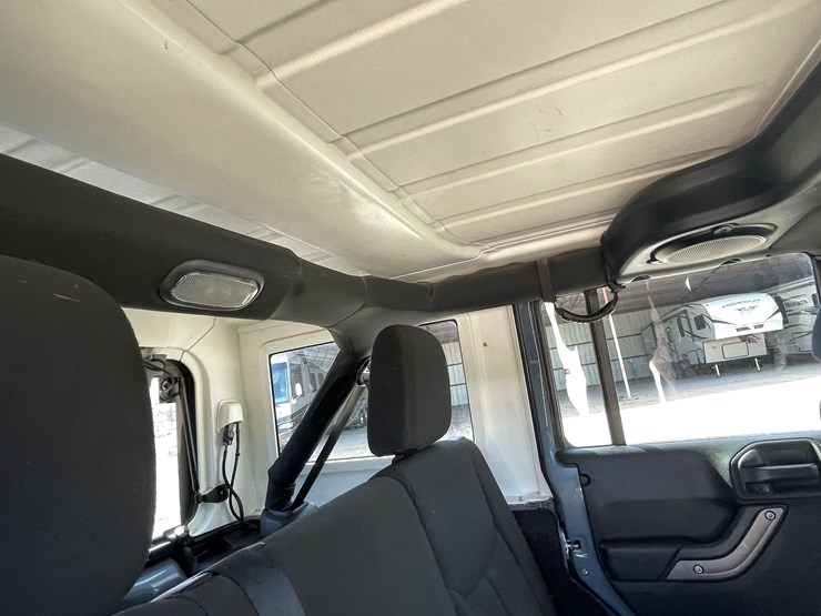 2014-jeep-wrangler-image-90