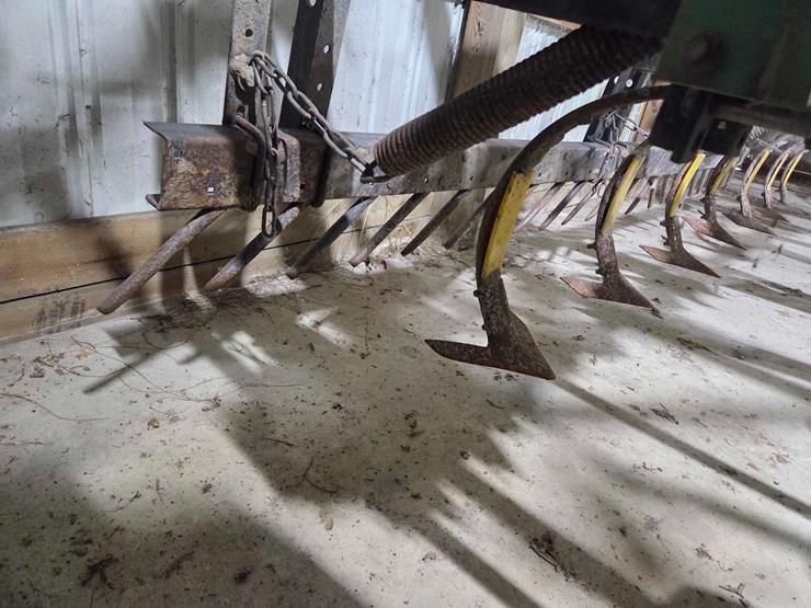 18'-deutz-allis-1250-field-cultivator-w/-remlinger-single-bar-diagonal-spike-harrow-image-14