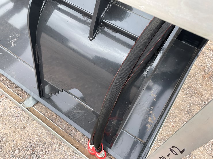 #4363-•-unused-2026-wolverine-skid-steer-grapple-bucket-attachment-image-6