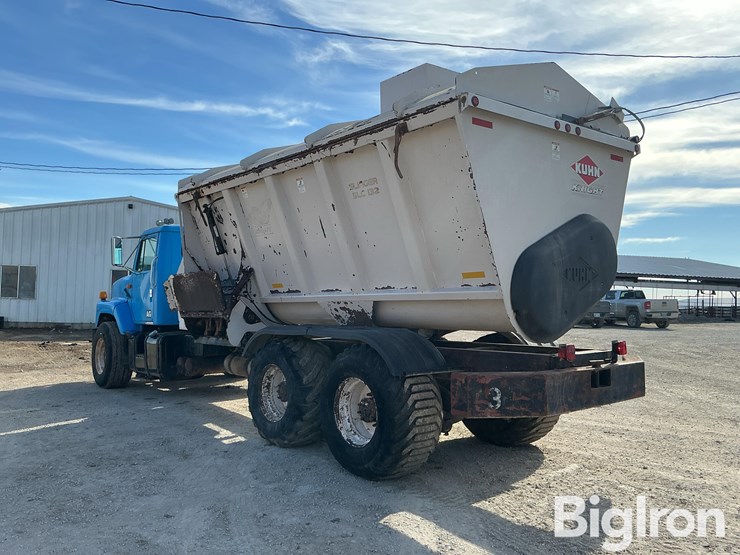 1994-international-2654-t/a-manure-spreader-truck-image-7