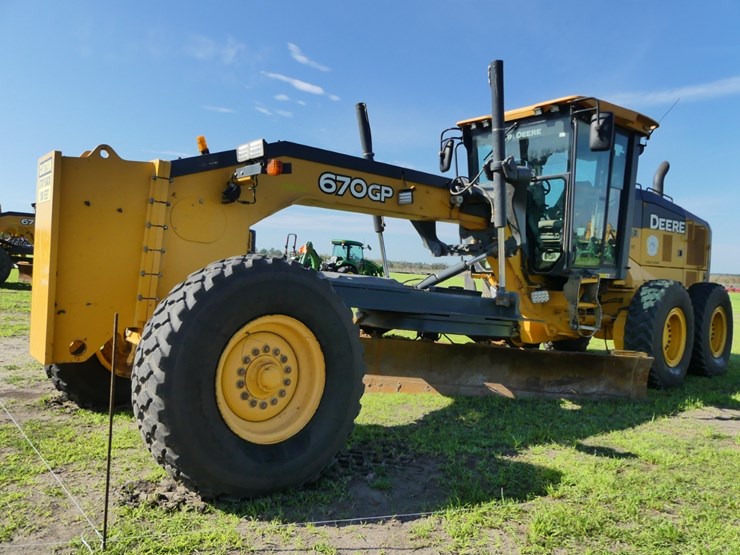 deere-670gp-image-2