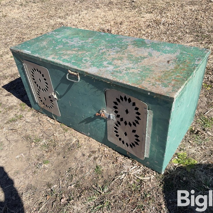 Aluminum Dog Box