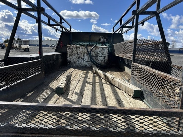 1997-chevrolet-3500-image-32