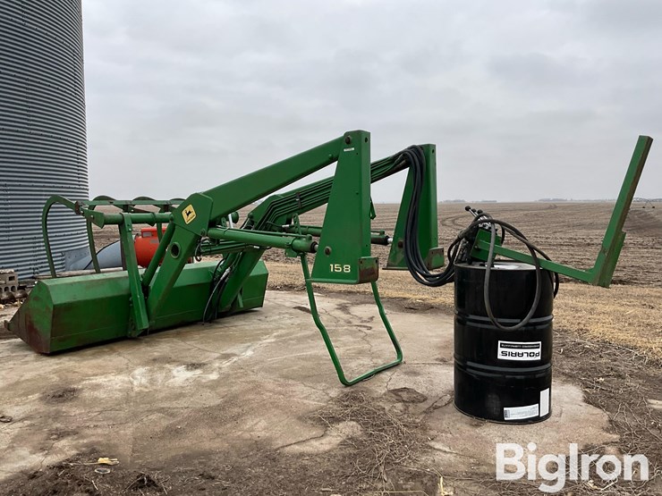 john-deere-158-image-7