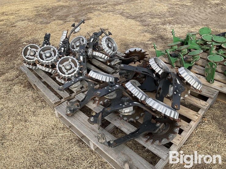 john-deere-1775-image-5