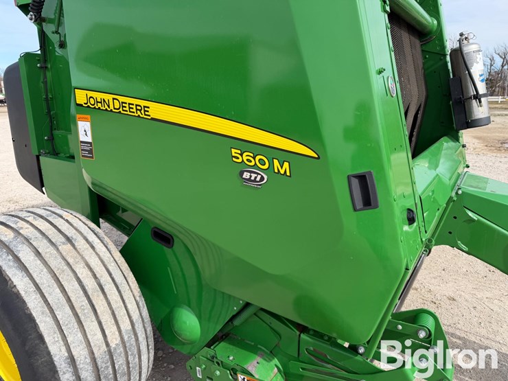 2023-john-deere-560m-image-16