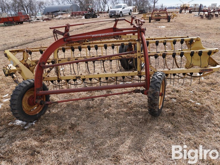 new-holland-258-image-6