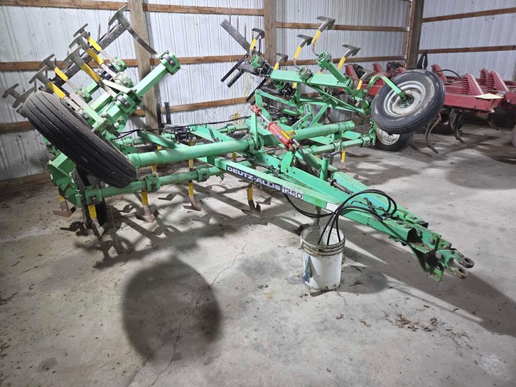 18'-deutz-allis-1250-field-cultivator-w/-remlinger-single-bar-diagonal-spike-harrow-image-16