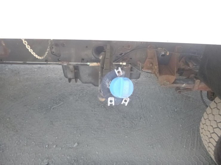 2013-ford-f550-image-22