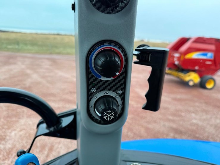 new-holland-ts6.130-image-51